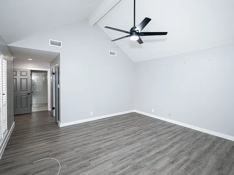 14202 Vistawood — Photo 10