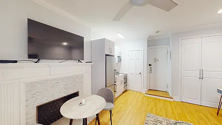 Rented by Metro Garden Realty NYC
