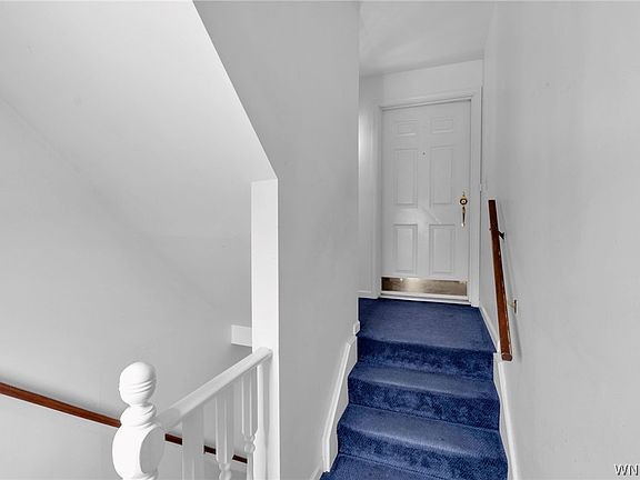 4th image of 4585 Chestnut Ridge Rd APT 11