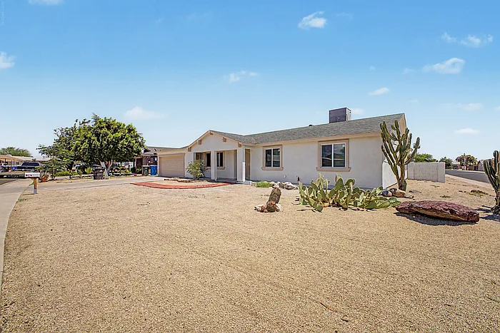 8129 W Hazelwood St — Photo 31