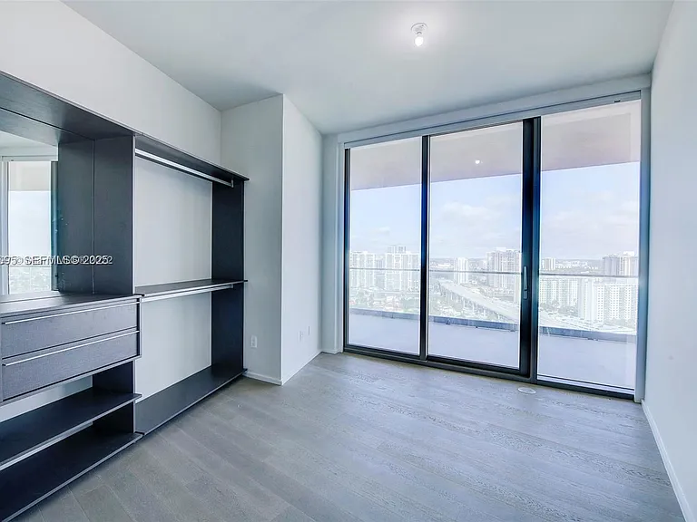 18975 Collins Ave #2205 — Photo 8