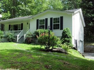 580 Bluff Rd, Northport, ME 04849