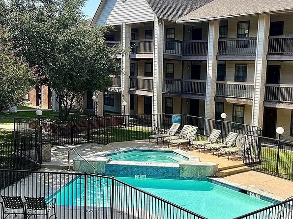 218 N Texas Blvd APT 316, Denton, TX 76201