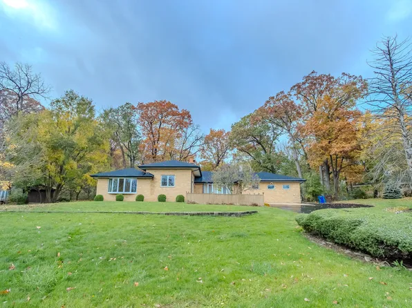 11632 S Highwood Dr, Palos Park, IL 60464