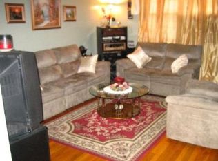 6882 136th St #A, Kew Gardens Hills, NY 11367