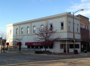 23 E 3rd St, Sterling, IL 61081