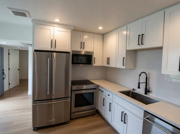 5921 Woodruff Ave, Lakewood, CA