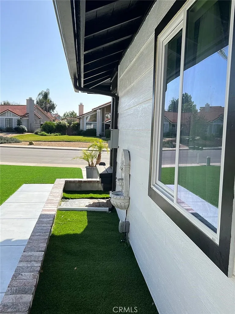 3 bed, 1450 sqft, $3,150 — Photo 2