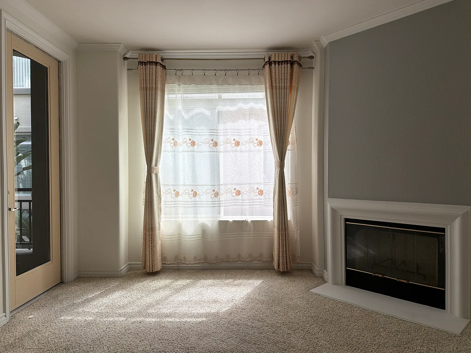 9263 Regents Rd — Photo 3