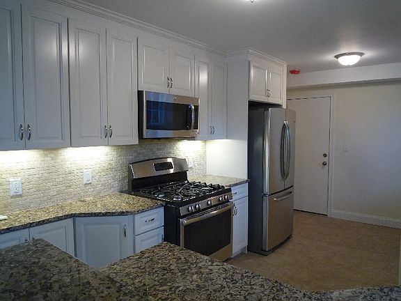 3rd image of 1153 Beacon St Ste 1