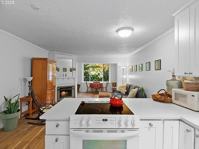 5222 SW 42nd Ave — Photo 6