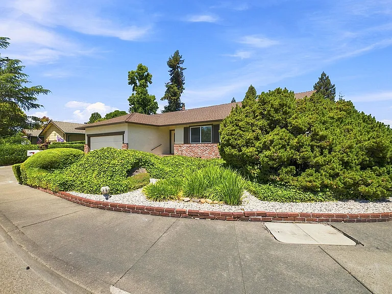 239 Monte Vista Ave — Photo 3
