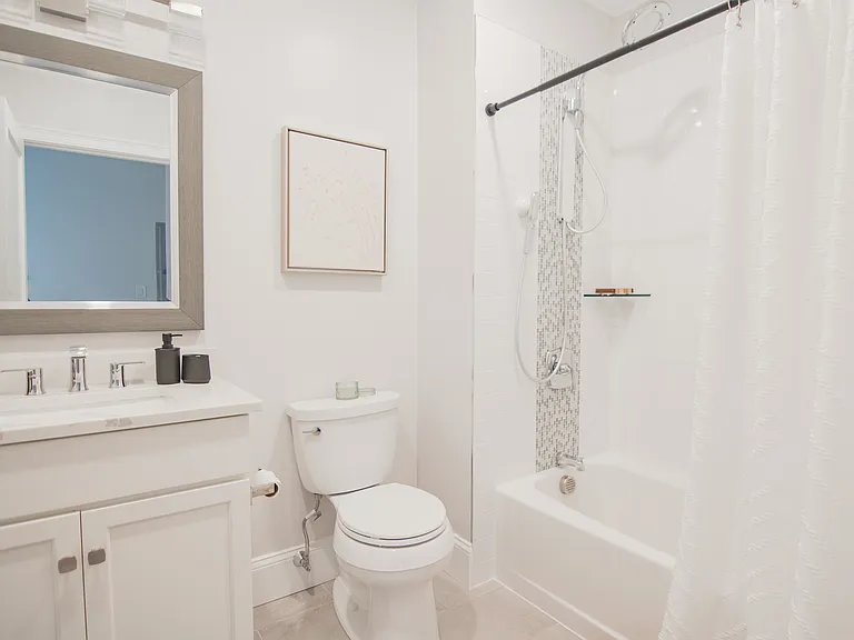 519 Broadway #305 — Photo 12