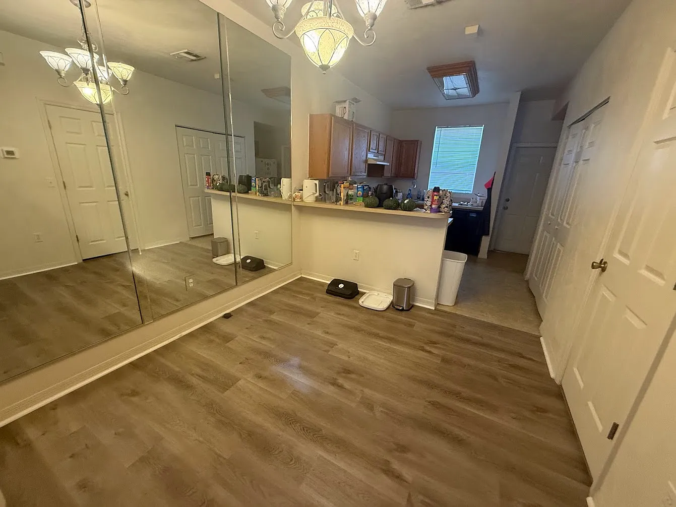 2 bed, 1176 sqft, $650 — Photo 2