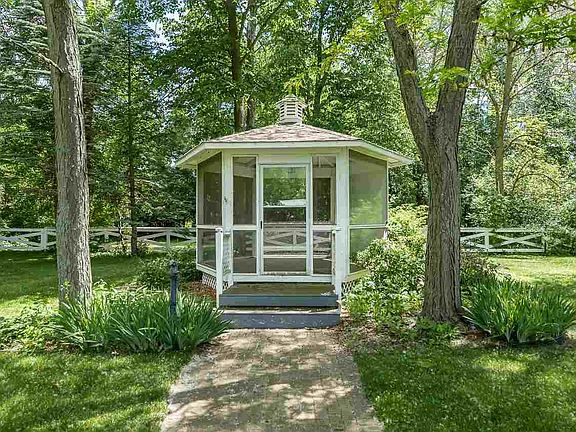 4th image of 3239 E Bullock Creek Dr