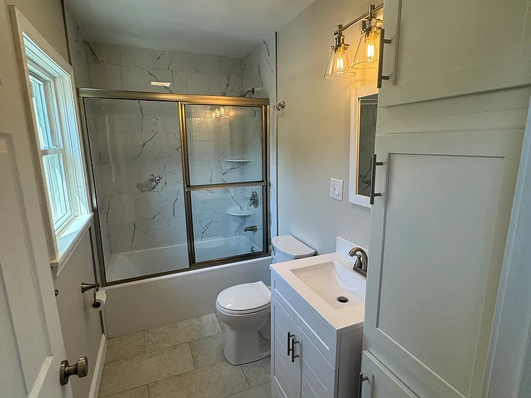 237 N Main St #3 — Photo 4