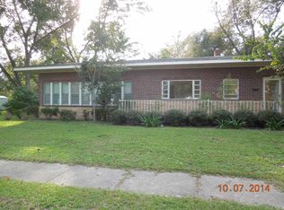 430 S Leroy St, Metter, GA 30439