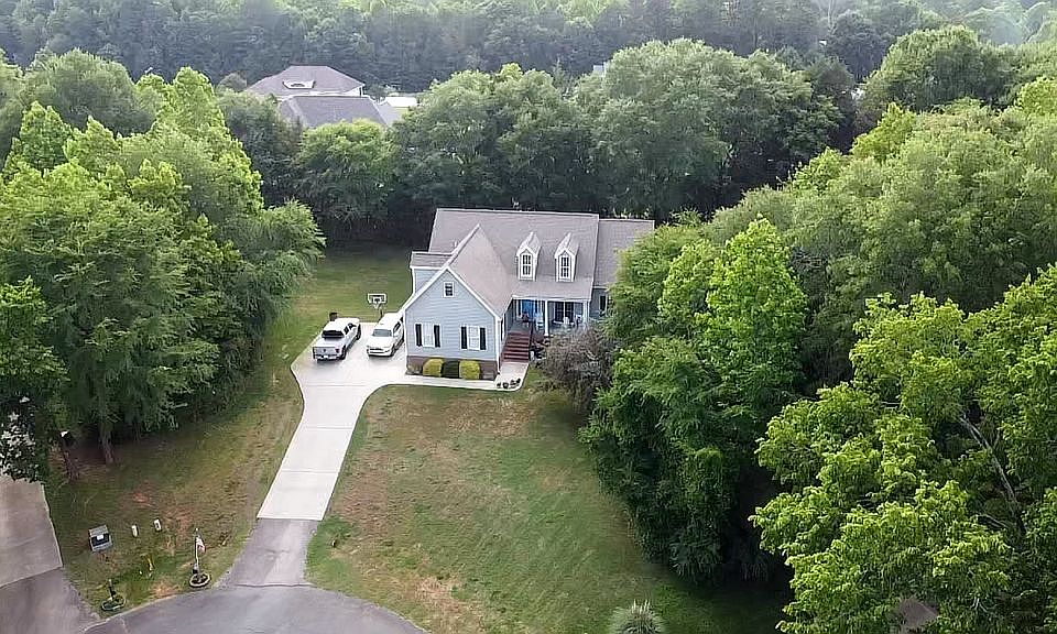2nd image of 1434 Stonebriar Ln