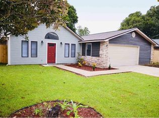 5827 Somerset Dr, Pensacola, FL 32526