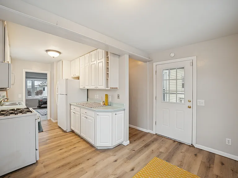 4438 Packard Rd — Photo 15