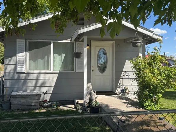 130 N Oregon St, Dorris, CA 96023