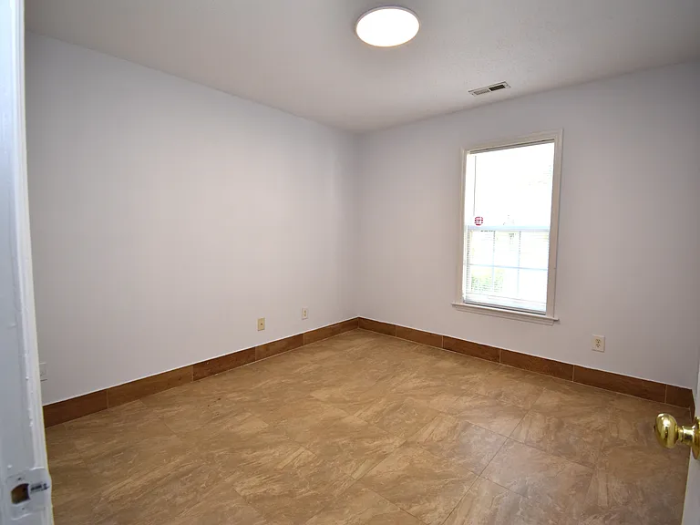 205 Lasalle Way — Photo 19