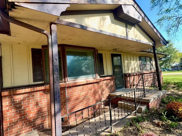 206 E Broadway, South Coffeyville, OK 74072