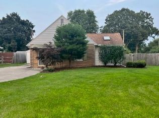 5858 Recamper Dr, Toledo, OH