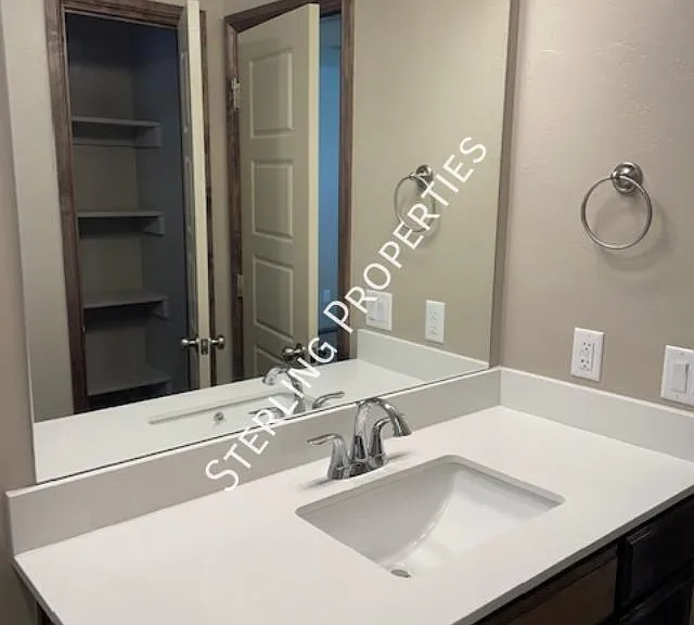 421 Compass Dr — Photo 5