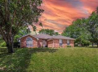261 Colonial Cir, Athens, TX 75751