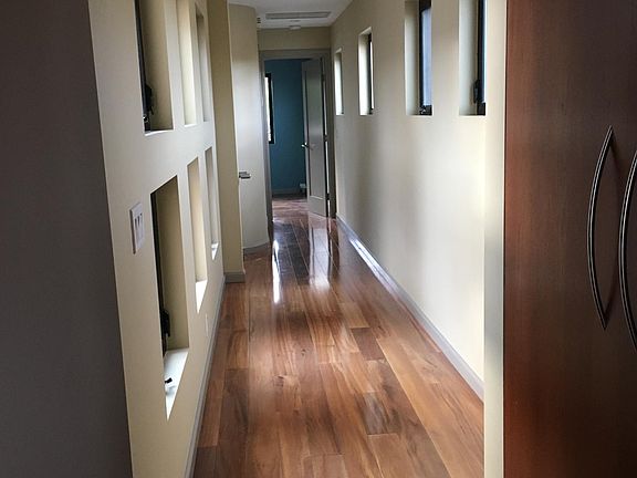 4th image of 815 Archer St