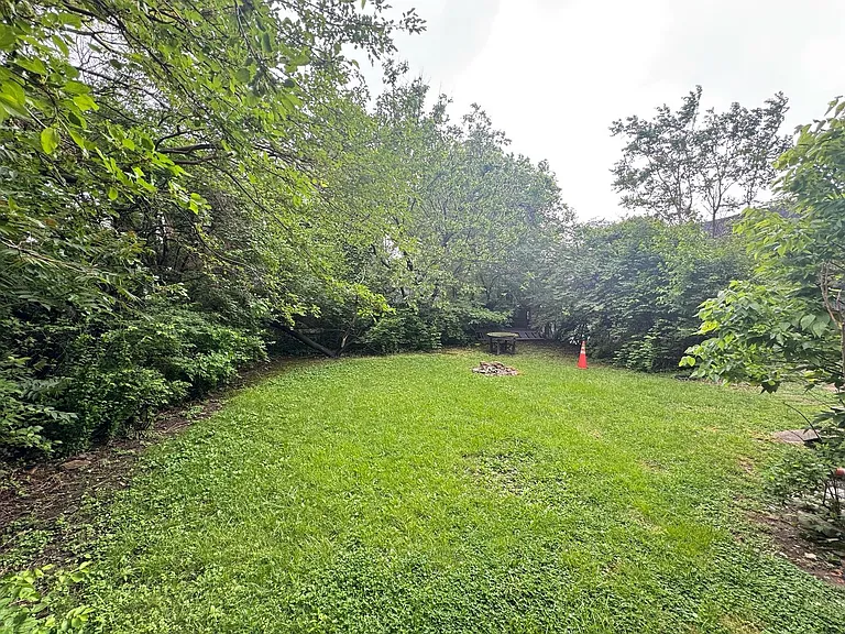 265 W McMillan — Photo 20