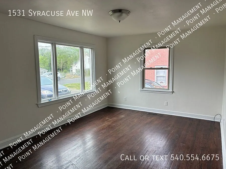 Building Photo - 1531 Syracuse Ave NW
