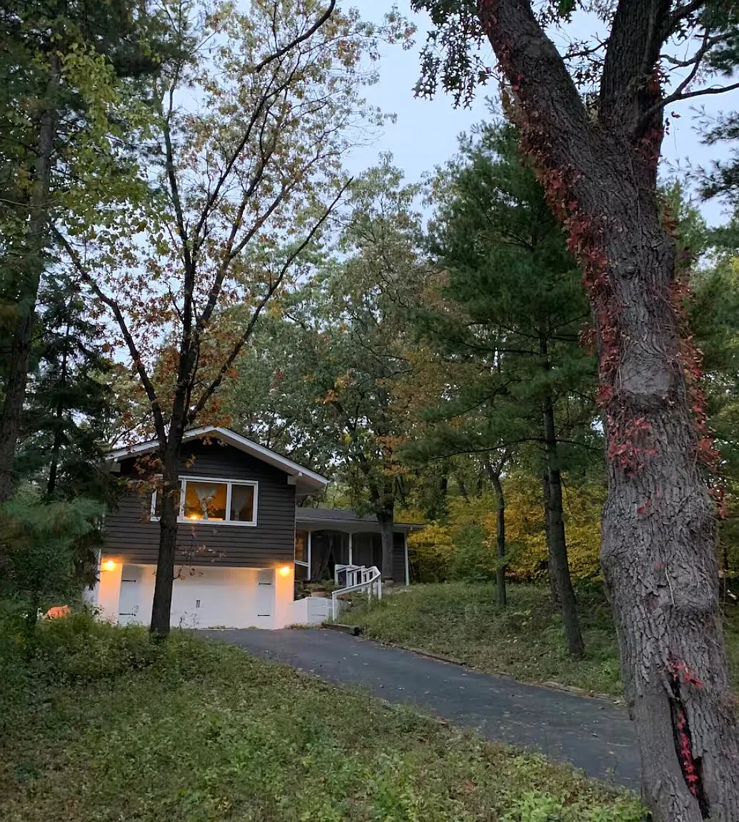 3 bed, 1900 sqft, $3,250 — Photo 2