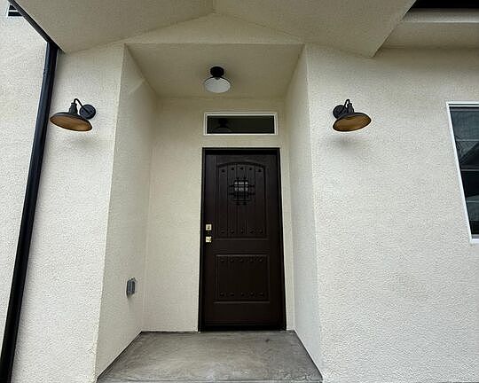 2nd image of 20748 Stagg St
