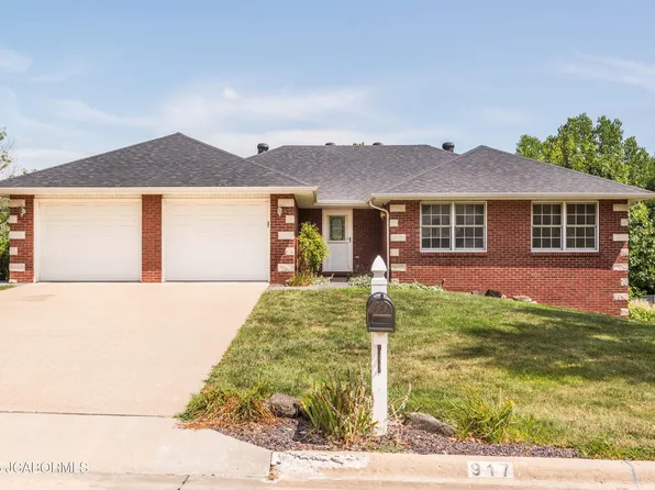 917 Amethyst Ln, Jefferson City, MO 65109
