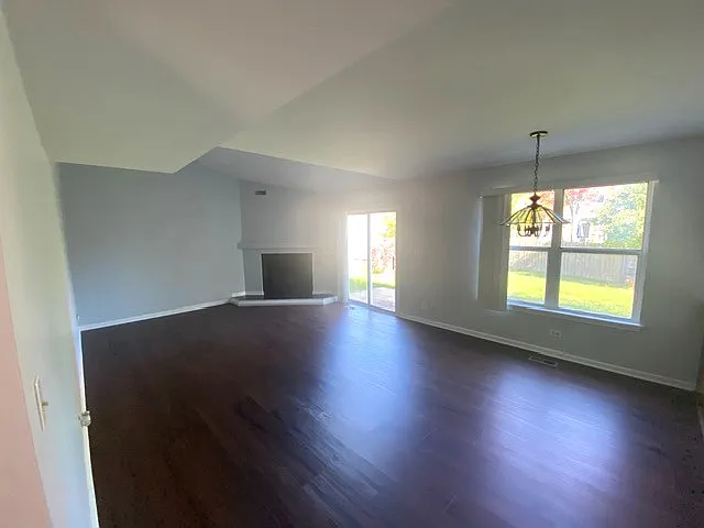 209 N Southport Rd — Photo 9
