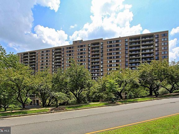 4th image of 5500 Holmes Run Pkwy APT 210
