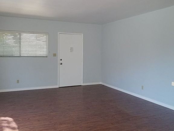 2nd image of 2609 W Clark Ave APT C