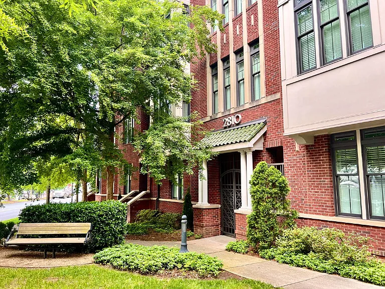2810 Selwyn Ave #111 — Photo 3