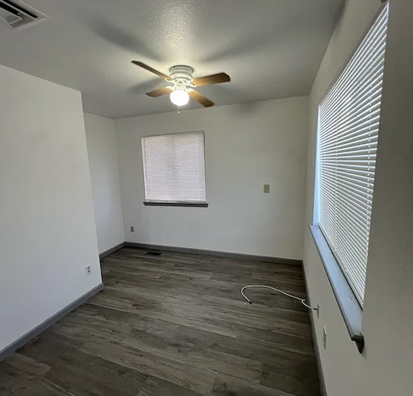 1415 Main St #B — Photo 4