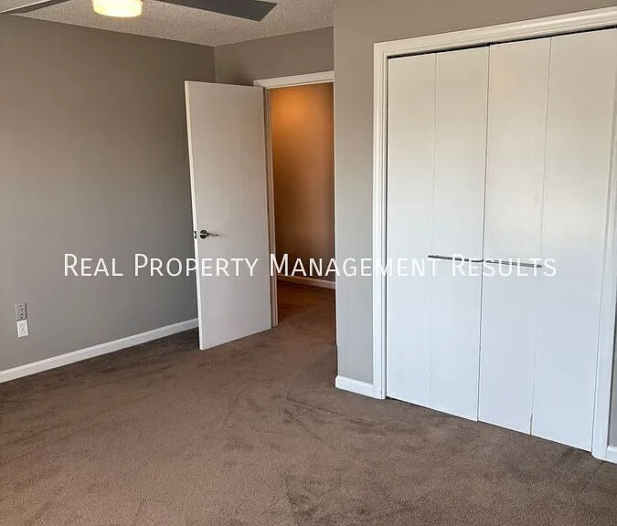 107 Olde Newburgh Dr — Photo 10
