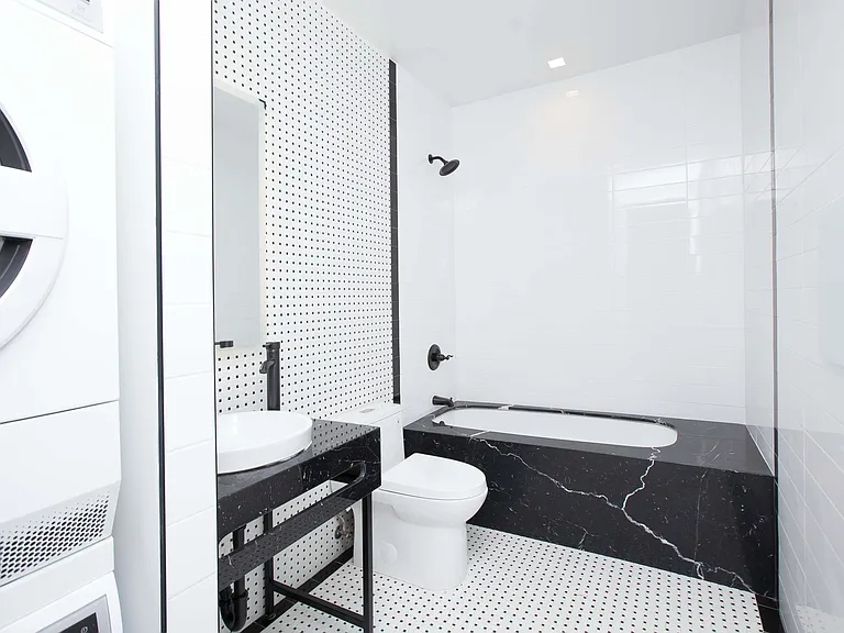 139 Alexander Ave #A2 — Photo 15