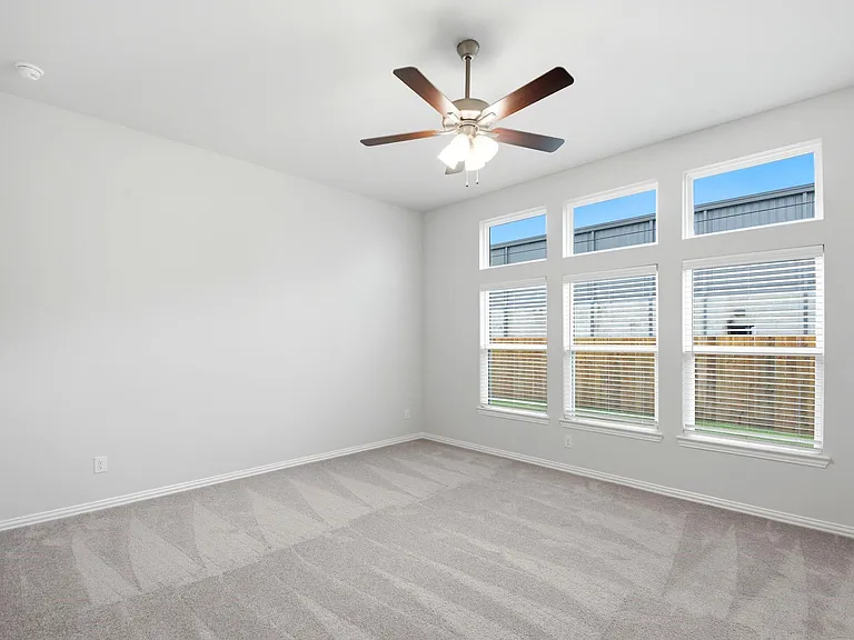 2106 Villa Flora Ln — Photo 36
