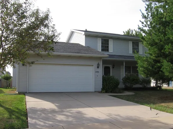 2705 Essington St, Bloomington, IL 61705