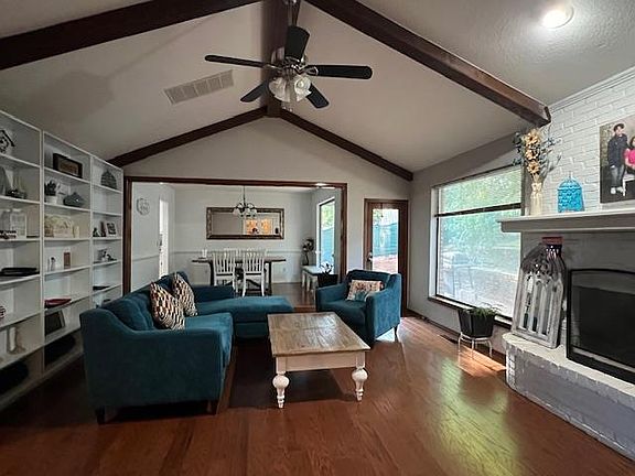 3rd image of 2301 Woodford Way