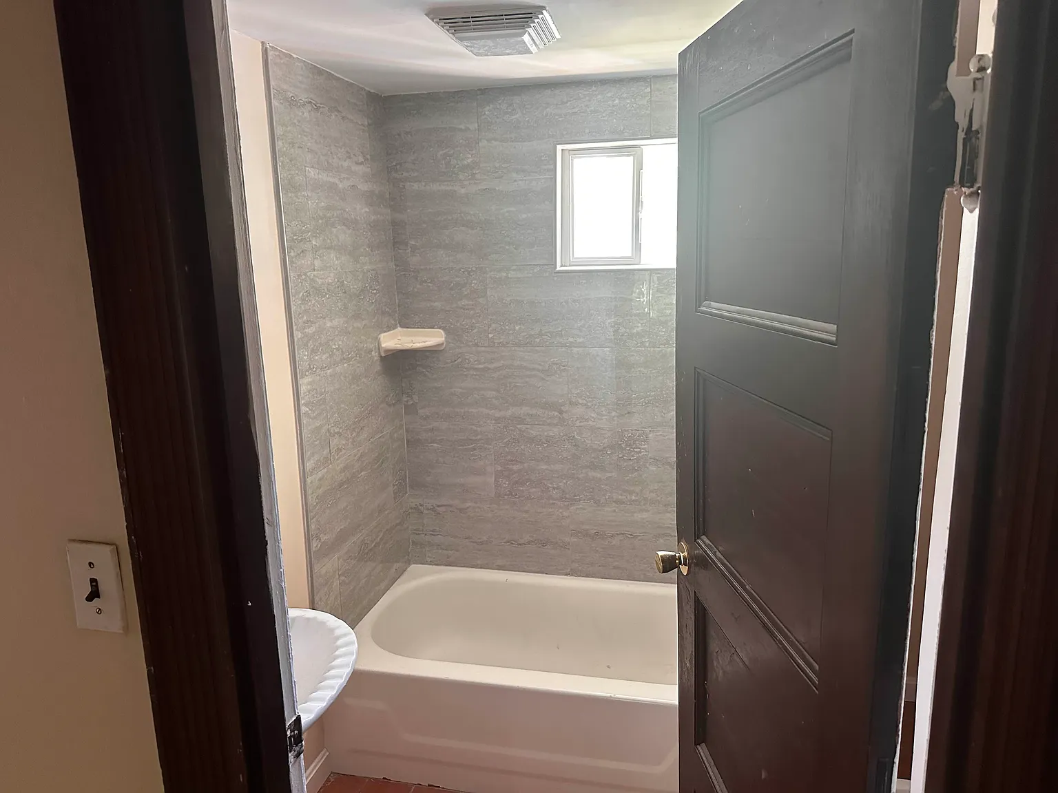 2 bed, 650 sqft, $2,700 — Photo 3