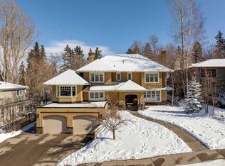 2210 W 12th St SW, Calgary, AB T2T 3N4