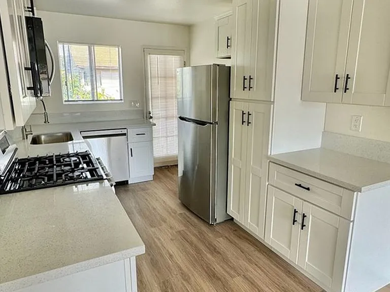 3515-3563 Roosevelt St - Su Casa Apartments — Photo 28
