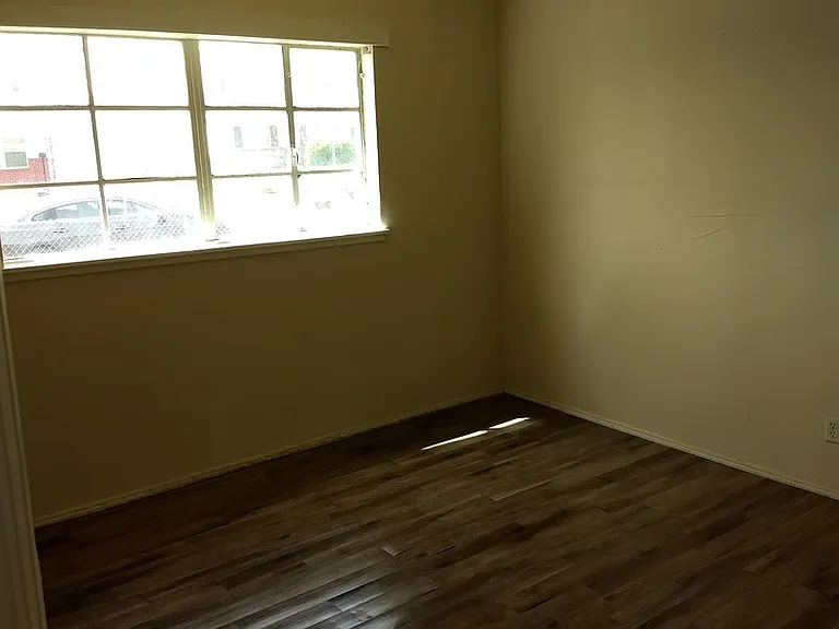 920 Gardenia St — Photo 19